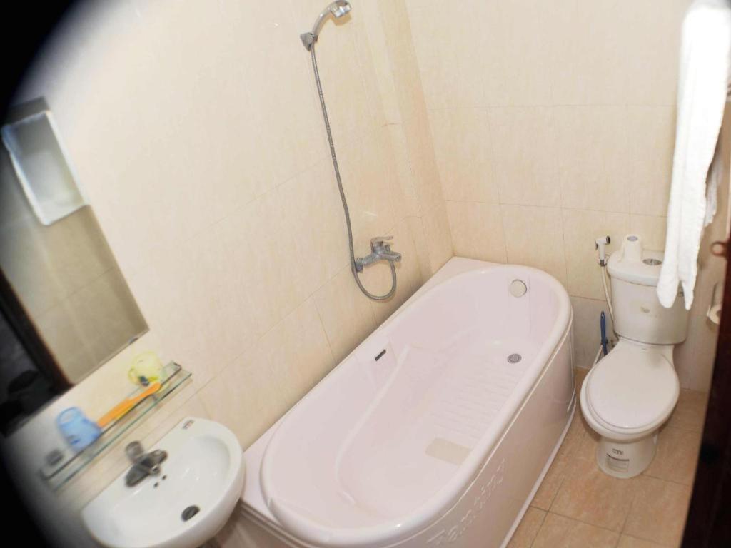 Kangaroo Hostel Ханой Екстериор снимка