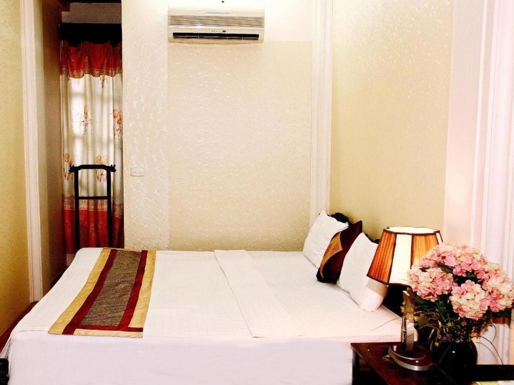 Kangaroo Hostel Ханой Екстериор снимка